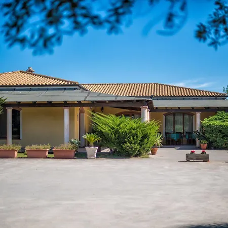 Lejlighedshotel Perda Rubia San Giovanni Suèrgiu